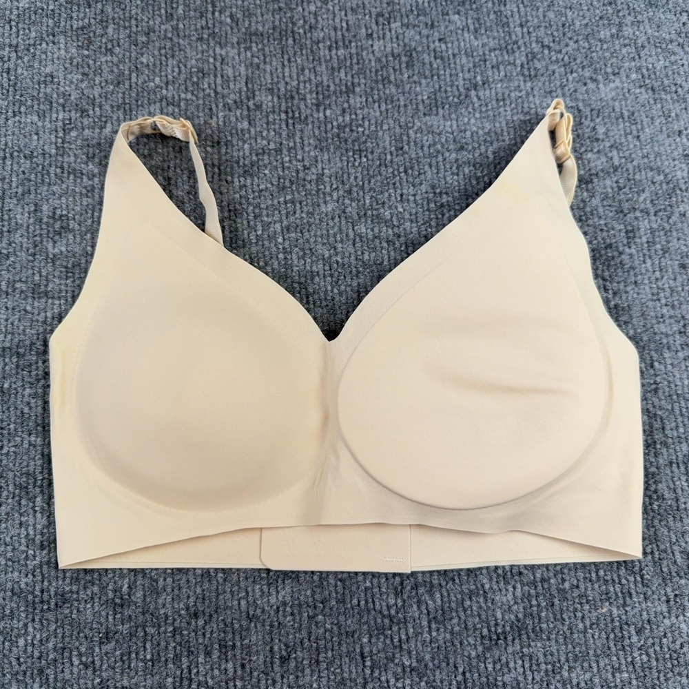 Bra Womens Small Beige Wireless Seamless Lightly Lined T-Shirt Straps Everyday
